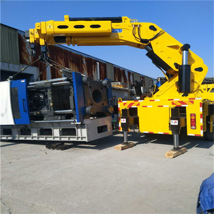 普定 大吨位折臂吊出租费用解析：一小时租赁多少钱