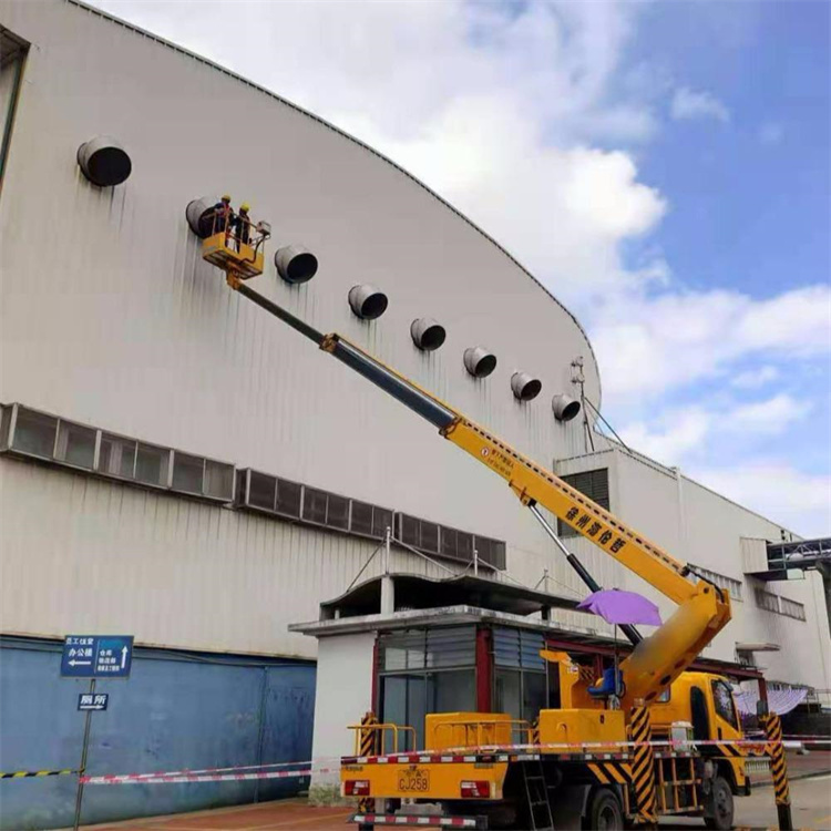 普定高空作业车出租服务：专业广告牌安装解决方案